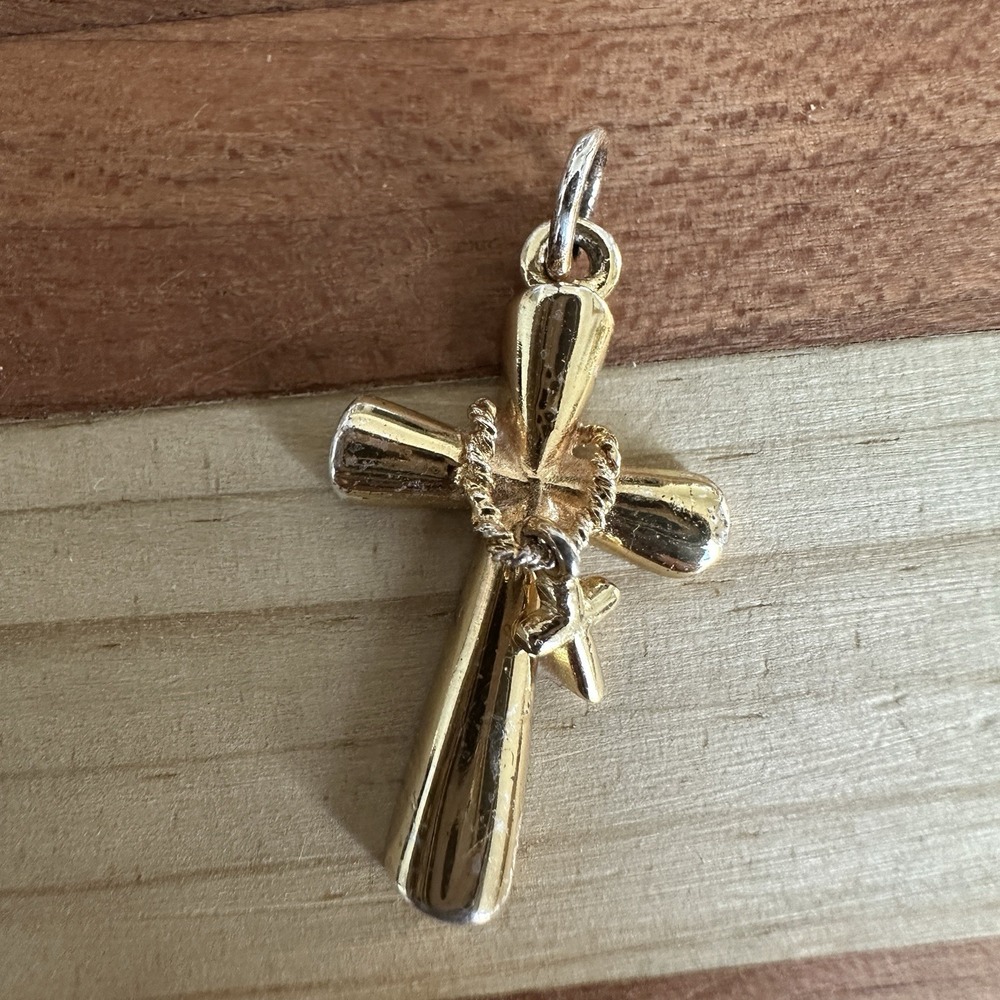Vintage Pendant Charm Christian Cross 1 Inch Yellow Gold Plate 925 Sterling 1.4g